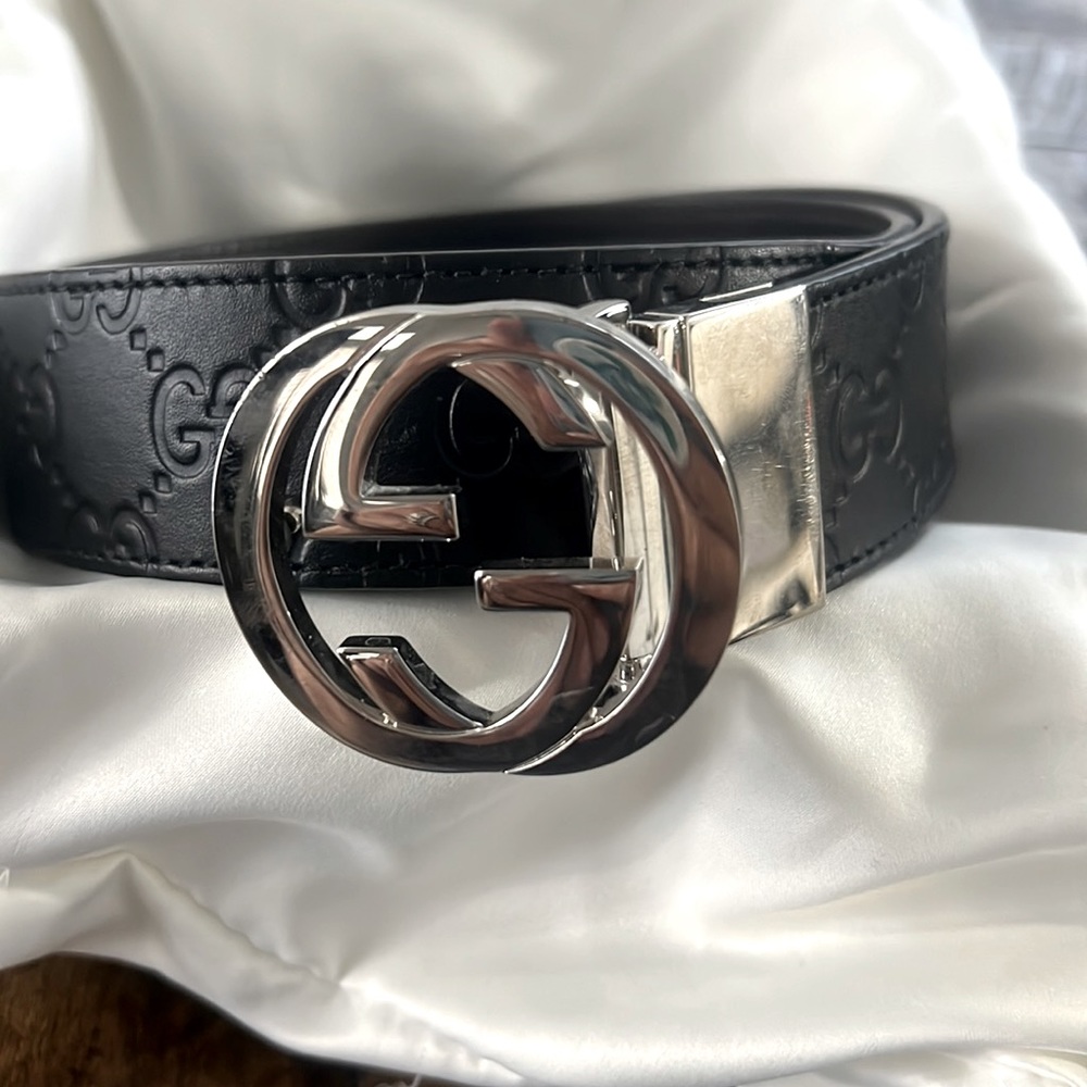 REVERSIBLE GUCCI SIGNATURE BELT